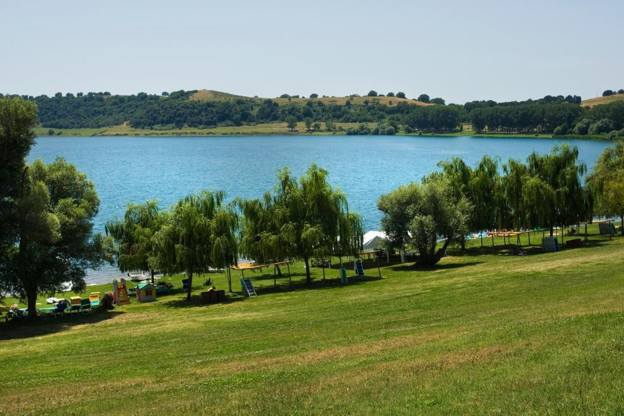 Agriturismo Potrero Grande Sul Lago Di Martignano Con Spiaggia Campagnano Di Roma Zewnętrze zdjęcie